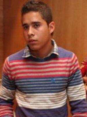 José Fernando ortega apoya a su hermana Gloria Camila en un desfile 