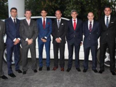 Manzanares recoge su cuarto trofeo en la misma semana en Sevilla