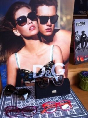 "Economato Óptico" presenta su nueva colección de gafas