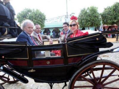 Numerosos personajes conocidos en Feria de Sevilla 2012