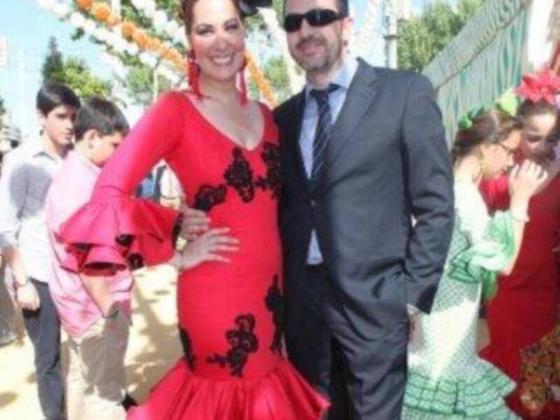 Numerosos personajes conocidos en Feria de Sevilla 2012