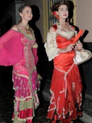 Numerosos personajes conocidos en Feria de Sevilla 2012