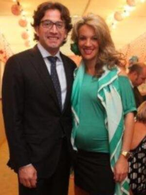 Numerosos personajes conocidos en Feria de Sevilla 2012