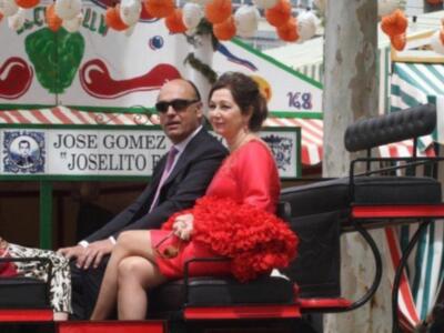 Numerosos personajes conocidos en Feria de Sevilla 2012