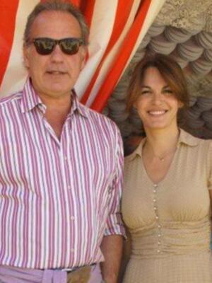 Numerosos personajes conocidos en Feria de Sevilla 2012