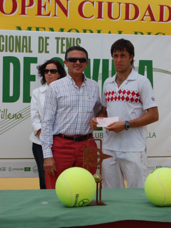 Agustín Boje se proclama vencedor en el Club Náutico del XXI Open Ciudad de Sevilla-Memorial Ricardo Villena de tenis