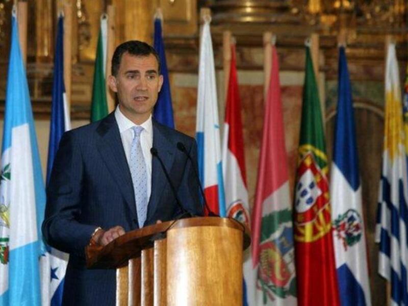 El cariñoso recibimiento al príncipe en Cádiz