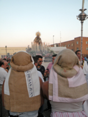 Medio siglo de devoción de todo un barrio, la huerta del Carmen.