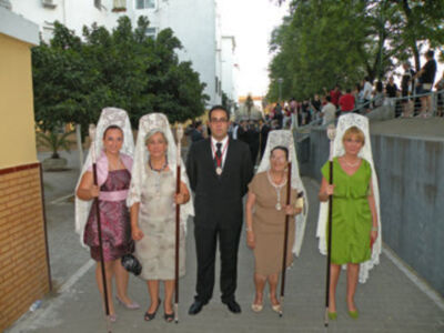 Medio siglo de devoción de todo un barrio, la huerta del Carmen.