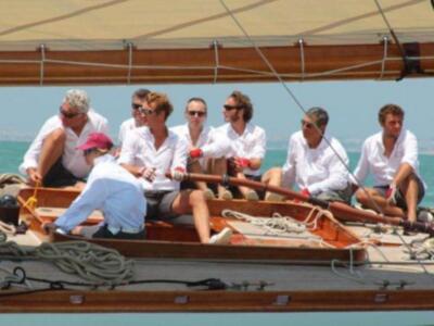 Piere Casiragui, tercer hijo de la Princesa Carolina de Mónaco y miembro de la Tripulación del Tuiga, en "la Semana Clásica de Puerto Sherry"