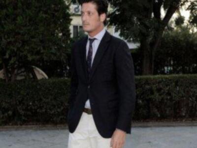 Amaia Salamanca y Rosauro Baro, cada día más cerca de la boda fotografiados junto al cura que casa a los famosos 