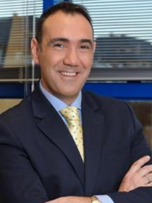 Alejandro Samanes, premiado por la Academia de Televisión