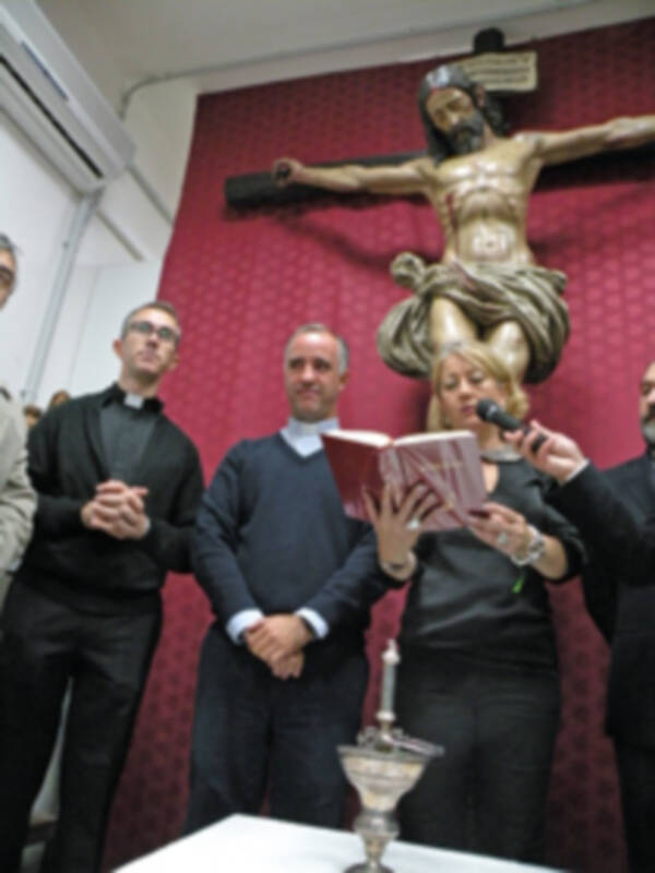 Sevilla. Bendición e inauguración del estudio de escultura de Manuel Mazueco García.