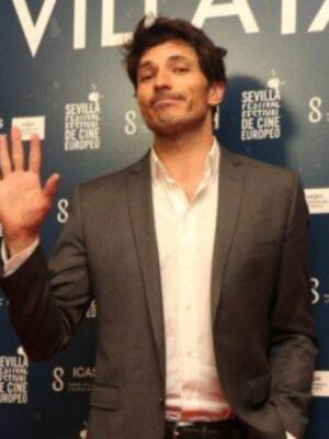 Andrés Velencoso y Clara Lago, una pareja con química