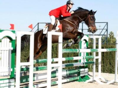 Los saltos regresan al club Pineda de Sevilla