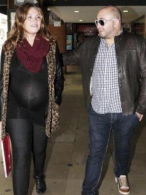 Kiko Rivera y Jessica Bueno salen de la clinica tras ser  padres  