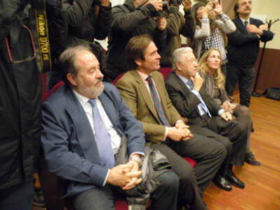Sevilla.Presentado el cartel anunciador de la cabalgata de Reyes Magos del 2013, obra del pintor José Alberto Bedoya.