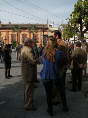 Sevilla. EL sábado los empresarios de Estepa hicieron entrega en el acto de 1500 kilos de Productos Navideños para las familias necesitada de Sevilla.