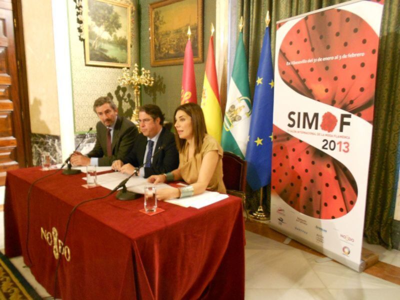 El salón internacional de moda flamenca, SIMOF, abre sus puertas con 20 pasarelas, 19 diseñadores profesionales y 10 noveles