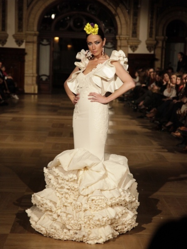 La diseñadora flamenca Juana Martín presentó su colección "Las gitanillas de mi patio" en el Hotel Alfonso XIII