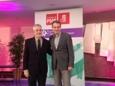 Pepe Griñán entrega a José Luis Rodríguez Zapatero el Premio Clara Campoamor