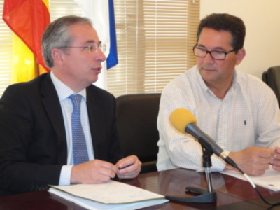 La Subdelegación desarrolla planes especiales de información y apoyo a mayores y jóvenes(Chipiona)