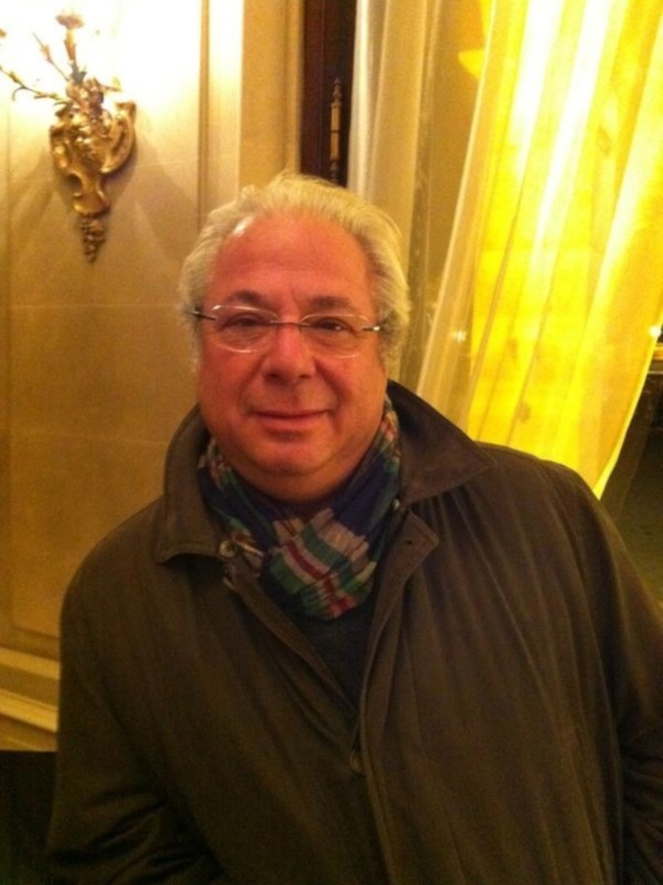 El periodista Fernando Orgambides acaba de publicar un segundo libro de título Memoria Transitada