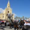 Chipiona sale a la calle para despedir por primera vez al Simpecado de la Hermandad del Rocío 