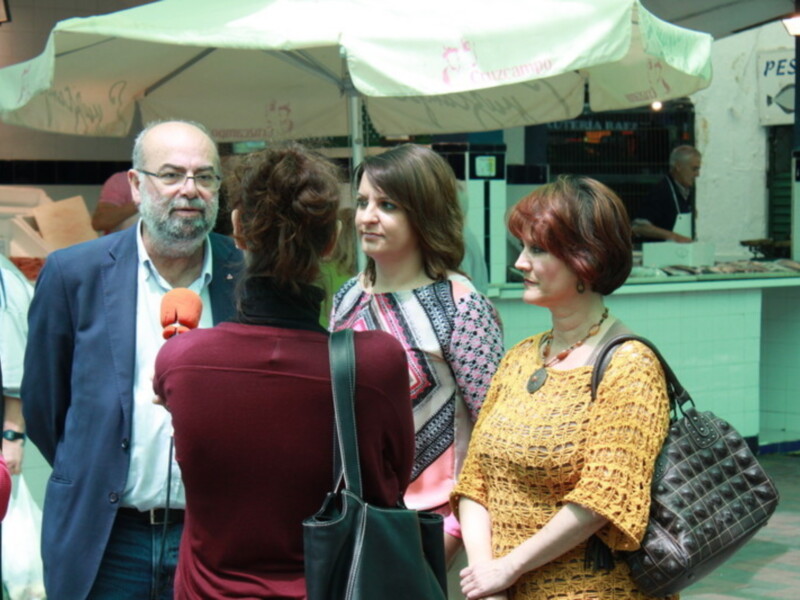 El Viceconsejero de Turismo y Comercio, Antonio Roldán, visita Chipiona junto al grupo municipal de Izquierda Unida.