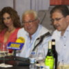 Los efluvios del Guadalquivir y la manzanilla envuelven la presentación del libro de Fernando Orgambides Memoria transitada.-