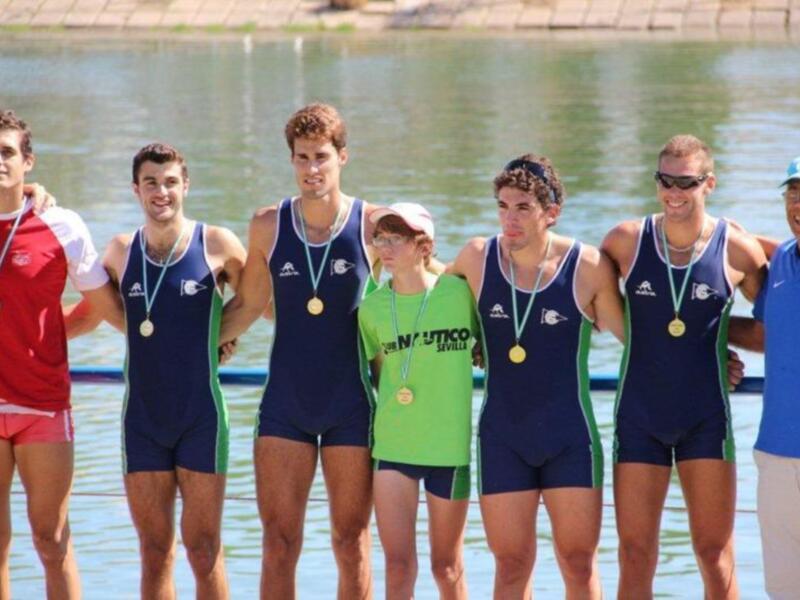 Siete medallas, recompensa del Náutico Sevilla en el Campeonato de Andalucía de yolas