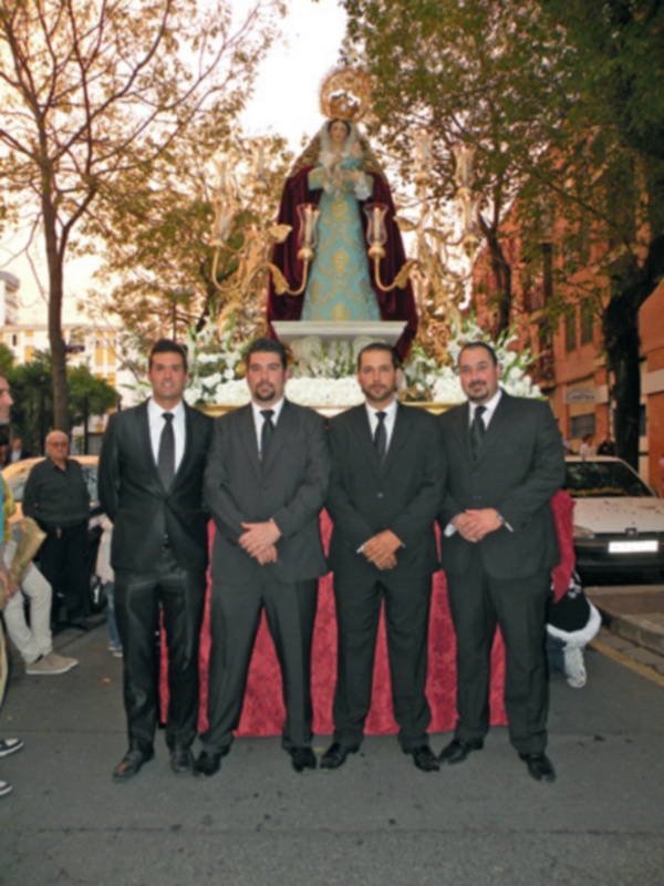 Sevilla.  La Prosección de la Virgen del Amparo una ilusión y una salida, del barrio del mismo nombre.