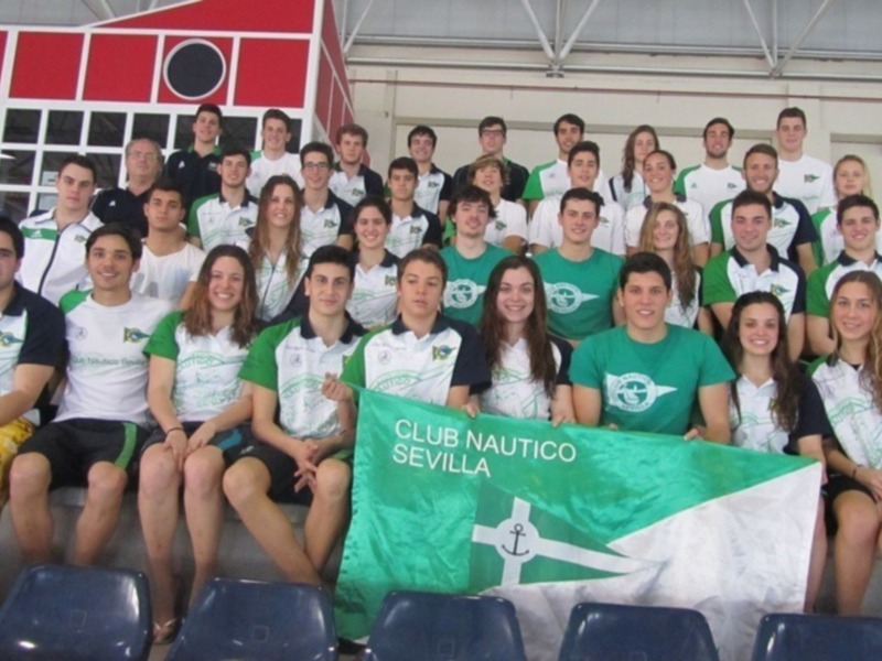 El Club Náutico Sevilla, subcampeón de Andalucía absoluto de natación de invierno