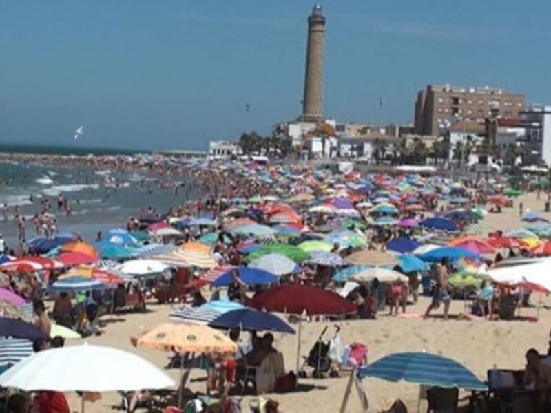 Chipiona lucirá este año un litoral pleno de Banderas Azules 