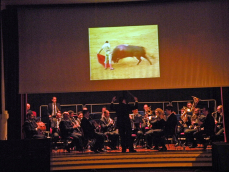 Sevilla. En la sala de Teatro de Cajasol, se celebro la II Edición de la gala de la entrega de los premios: Tradiciones sevillanas.