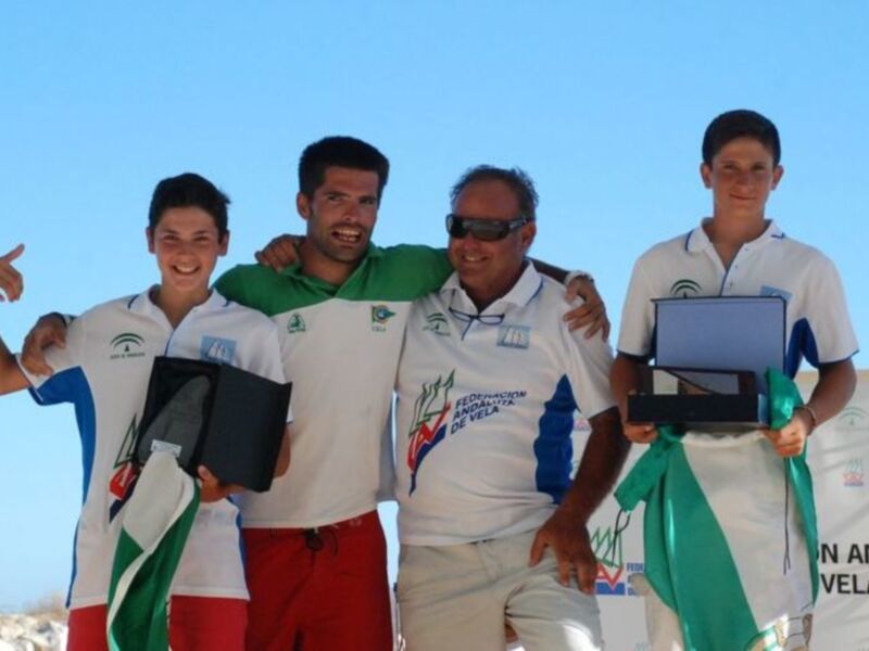 Doble título para la flota del Náutico Sevilla en el Nacional de vela infantil