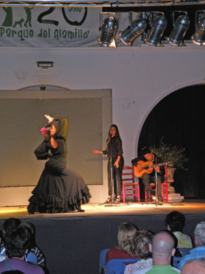 Sevilla. Flamenco en el parque del Alamillo.