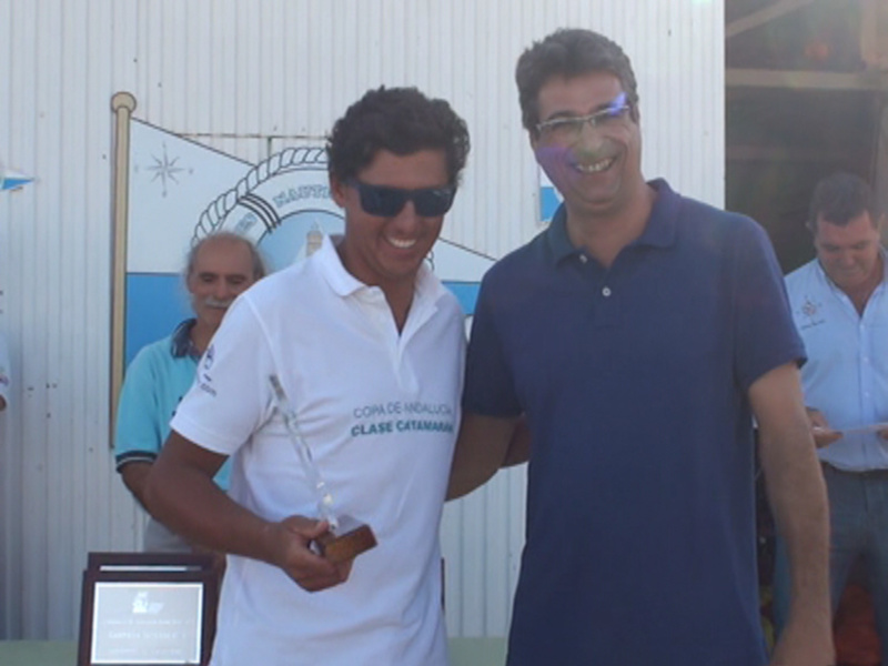 Santi Nieto se proclamó campeón de clase A e Interseries del Campeonato de Andalucía de Catamarán celebrado en Chipiona. 