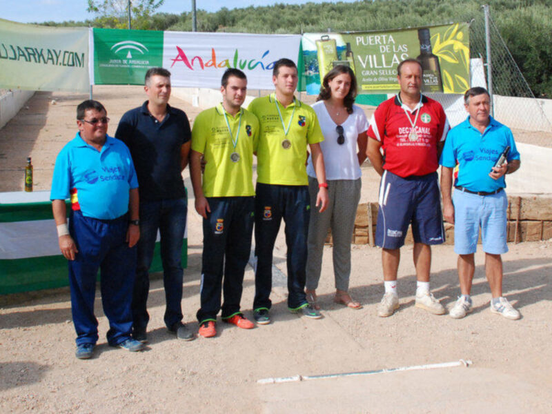 Jaime Martínez, del Alcoray de Chilluévar, gana el regional de bolo andaluz montaña. 