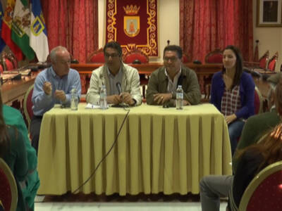 Arranca el Plan de Empleo Joven en Chipiona con la contratación de 67 desempleados menores de 30 años.