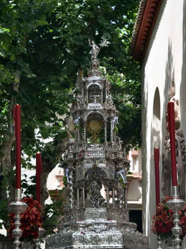 Sevilla.La Parroquia de la Magdalena participó en el Corpus Sacramental