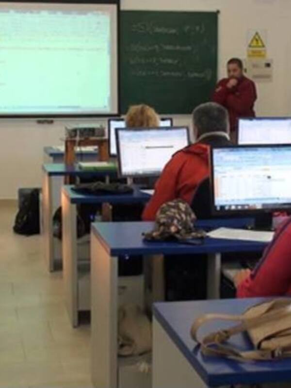 Jóvenes de Chipiona se formarán con un taller municipal sobre en nuevas tecnologías