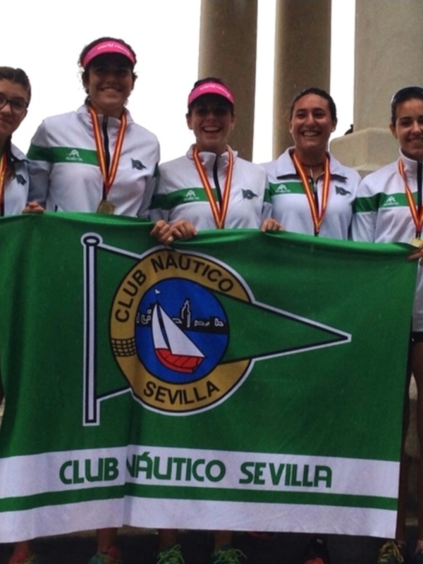 El Club Náutico Sevilla, subcampeón de España de yolas