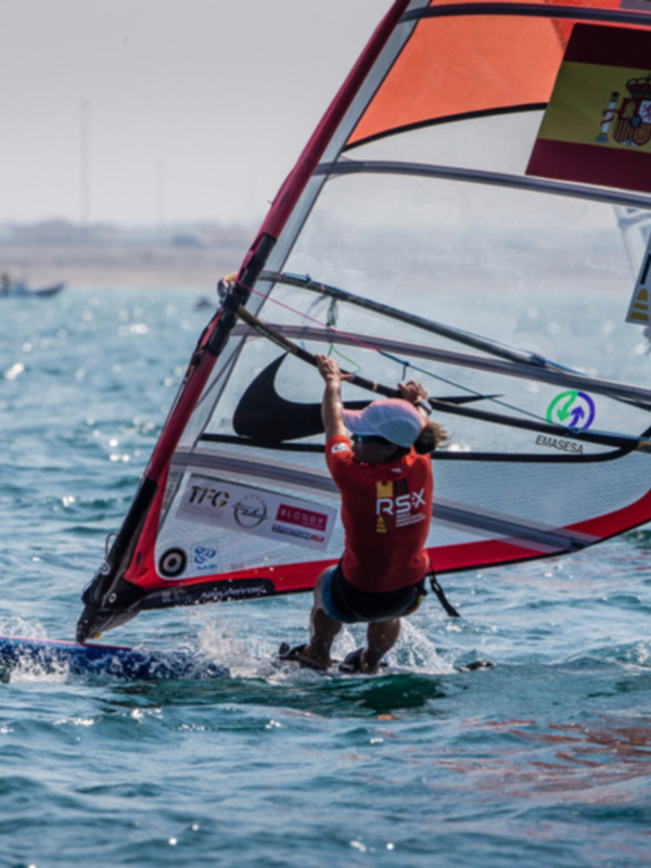 Octava plaza final para Blanca Manchón en el Campeonato del Mundo de RS:X