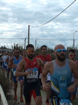 El Duatlón Cros Playas de Chipiona pudo disputarse con itinerario alternativo para la carrera a pie