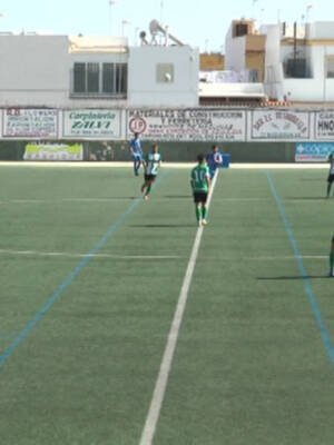 El Chipiona se trae un punto de la visita al campo del Algeciras B