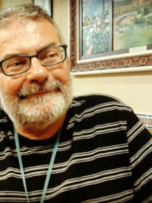 Juan Mellado, 30 años de entrega vocacional al magisterio y el periodismo