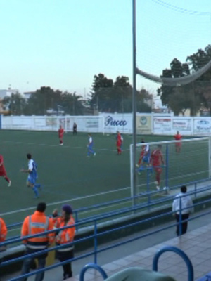 El Chipiona coge aire con una victoria mínima fraguada en el minuto 82 