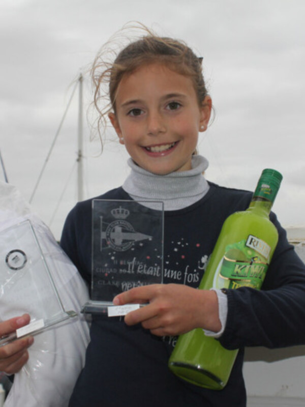 Susana Ridao brilla en el Trofeo de Invierno de la clase Optimist