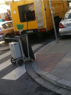 Actuación de una limpieza de choque en las calles de Sevilla para poner la ciudad a punto